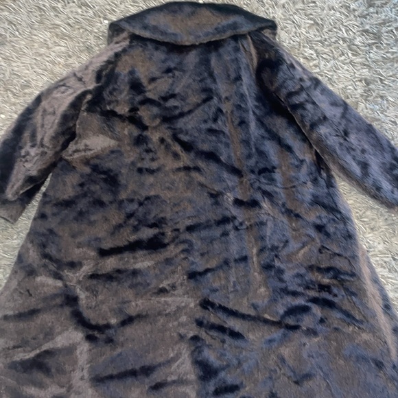 Brazotta brown fur coat size medium - Picture 10 of 12